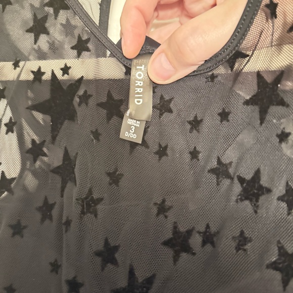 Size 3 Torrid Black Star Pattern Sleeveless Bathing Suit - Picture 3 of 3